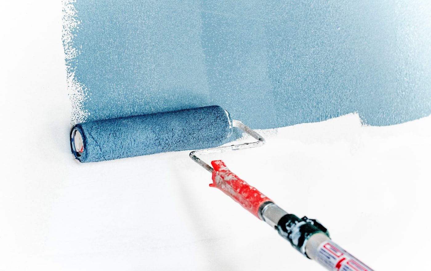 The Right Way to Touch Up Wall Paint