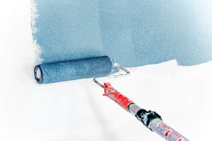 The Right Way to Touch Up Wall Paint