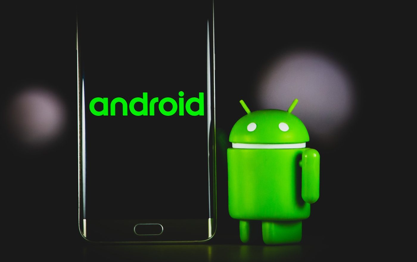 The Honest Truth About Screen Protectors and Cases