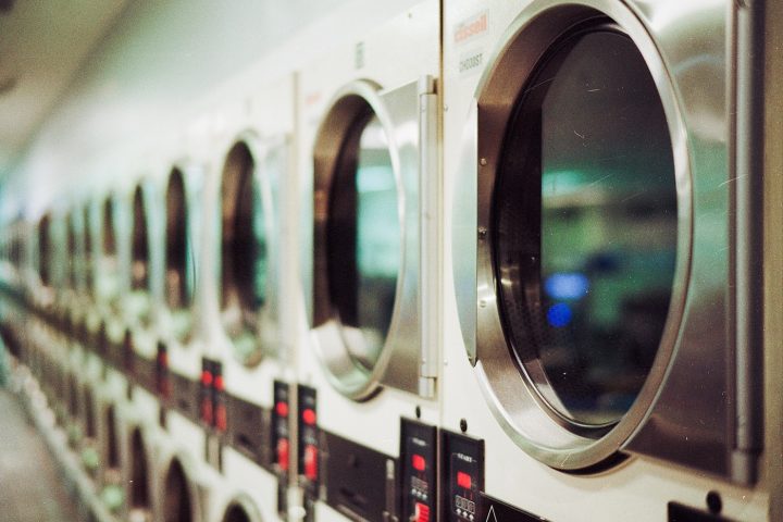 Common Laundry Mistakes That Slowly Ruin Clothes