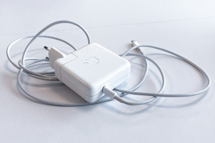 A Step-by-Step Guide to Improving Phone Battery Health Habits