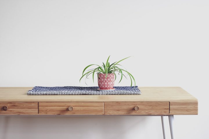 How to Save a Water-Damaged Wooden Tabletop