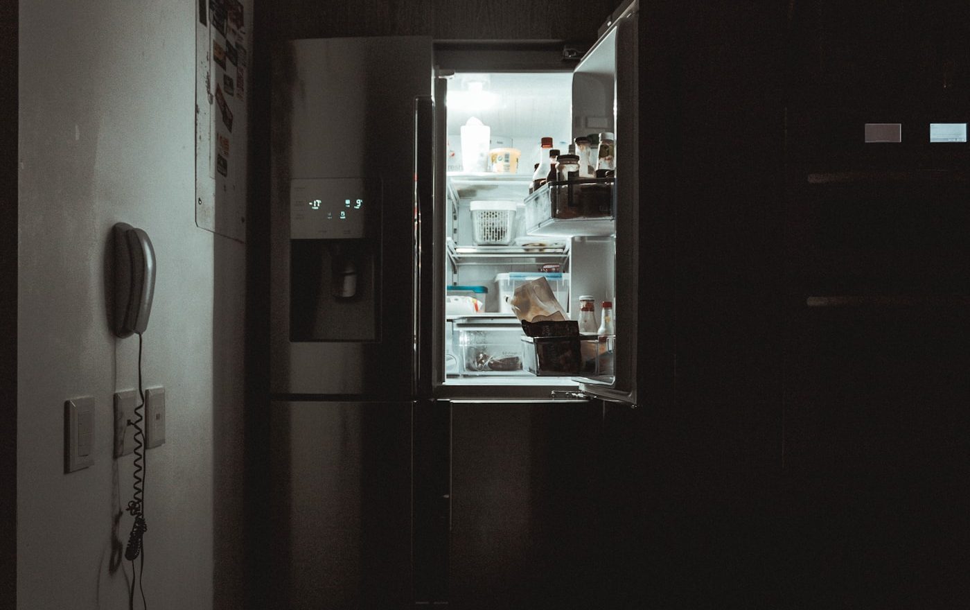 A Quiet Guide to Refrigerator Maintenance Most People Skip