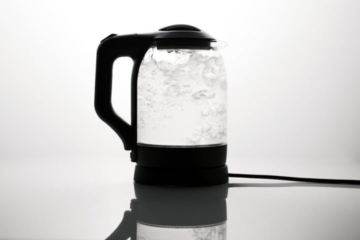 How to Descale a Kettle Properly (and Why Hard Water Punishes Yours)